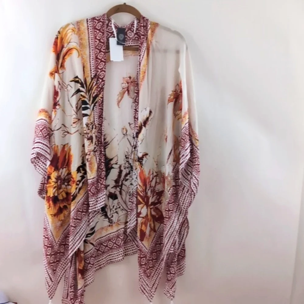Vince Camuto Cream and Orange Shrug/Kimono One Size Fits Most NWTG